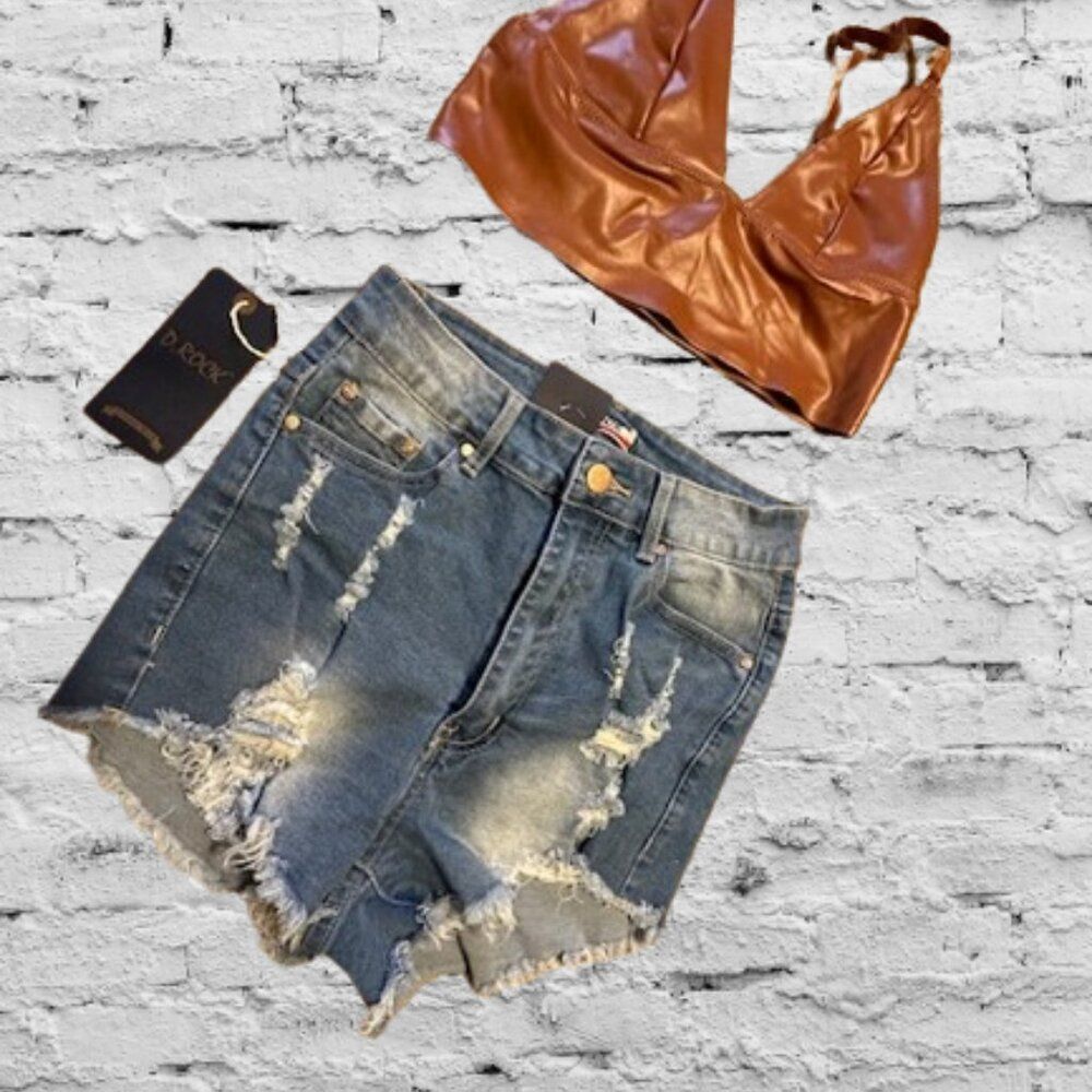 D. Rock Distressed Jean Shorts   4179  Size 7  NWT Boutique